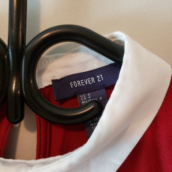 Forever 21 Vibrant Red Short Sleeve Mini Dress With White flared Collar Small - Picture 4 of 4